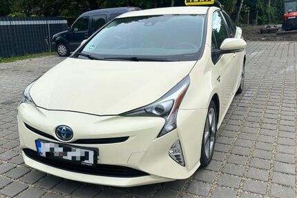 Toyota Prius 191.000 km 13.500 &euro; Oberhausen 46049