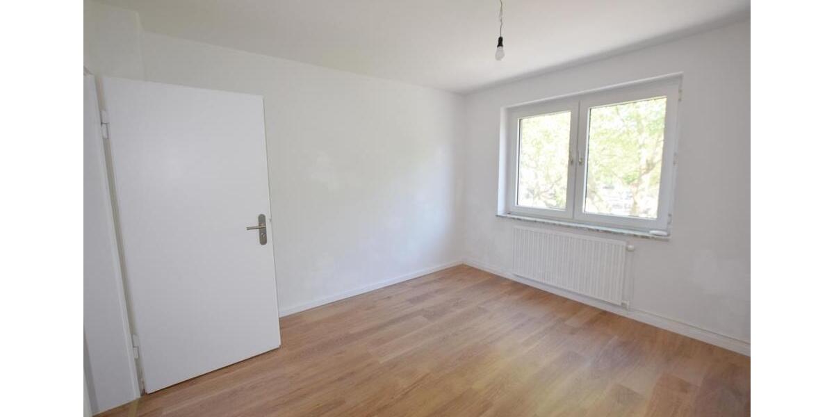 Etagenwohnung Oberhausen Osterfeld - 2.5 Zimmer, 52 m&sup2;, 415&euro; | Angebot:25801791