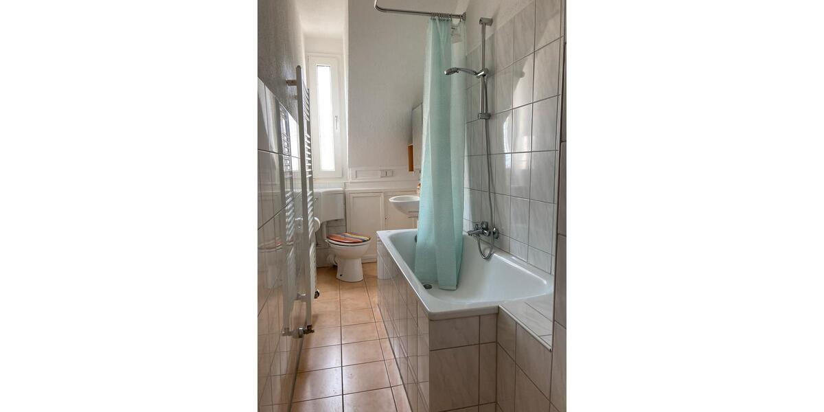 Etagenwohnung Wuppertal Gemarkung Vohwinkel - 4 Zimmer, 90 m&sup2;, 80&euro; | Angebot:24649180