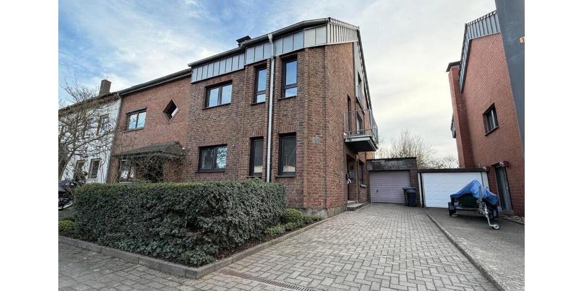 Einfamilienhaus Langenfeld (Rheinland) - 6 Zimmer, 185 m&sup2;, 3.199&euro; | Angebot:25973802