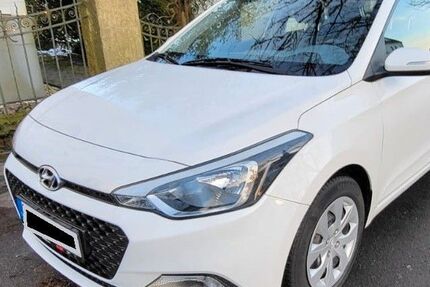 Hyundai i20 52.000 km 9.000 &euro; Remscheid 42859