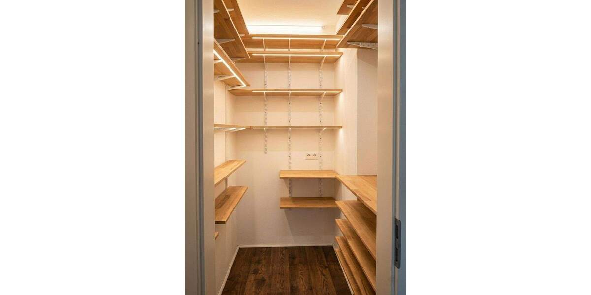 Etagenwohnung Düsseldorf Unterbach - 4 Zimmer, 88 m&sup2;, 350.000&euro; | Angebot:25906556