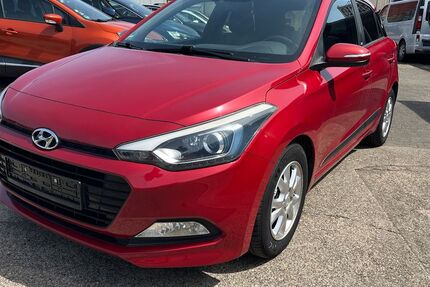Hyundai i20 77.000 km 8.650 &euro; Neuss 41469