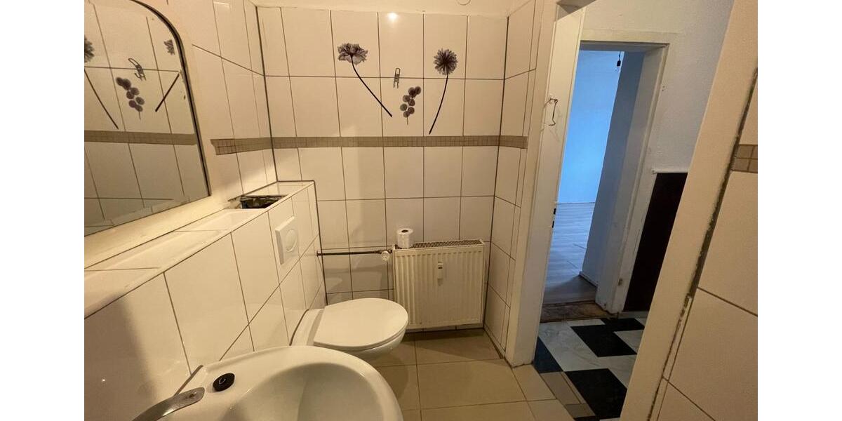Etagenwohnung Remscheid - 7 Zimmer, 150 m&sup2;, 1.400&euro; | Angebot:25590552