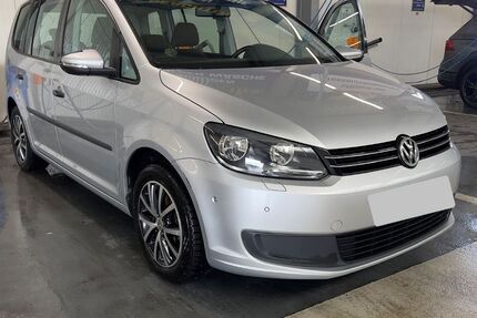 VW Touran 185.000 km 6.300 &euro; Neuss 41464