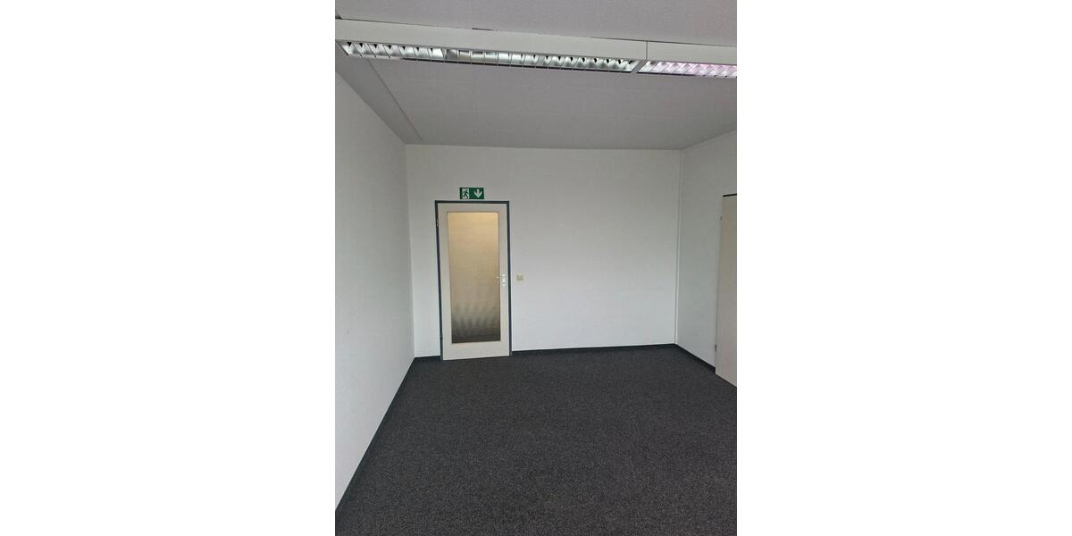 Gewerbeobjekt Düsseldorf Stadtbezirk 6 - 300&euro; | Angebot:25879445