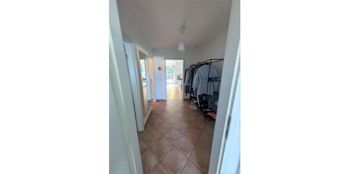 Etagenwohnung Düsseldorf Stadtbezirk 9 - 2 Zimmer, 67 m&sup2;, 1.250&euro; | Angebot:25922799