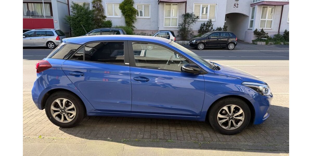 Hyundai i20 39.000 km 13.100 &euro; Wuppertal 42107