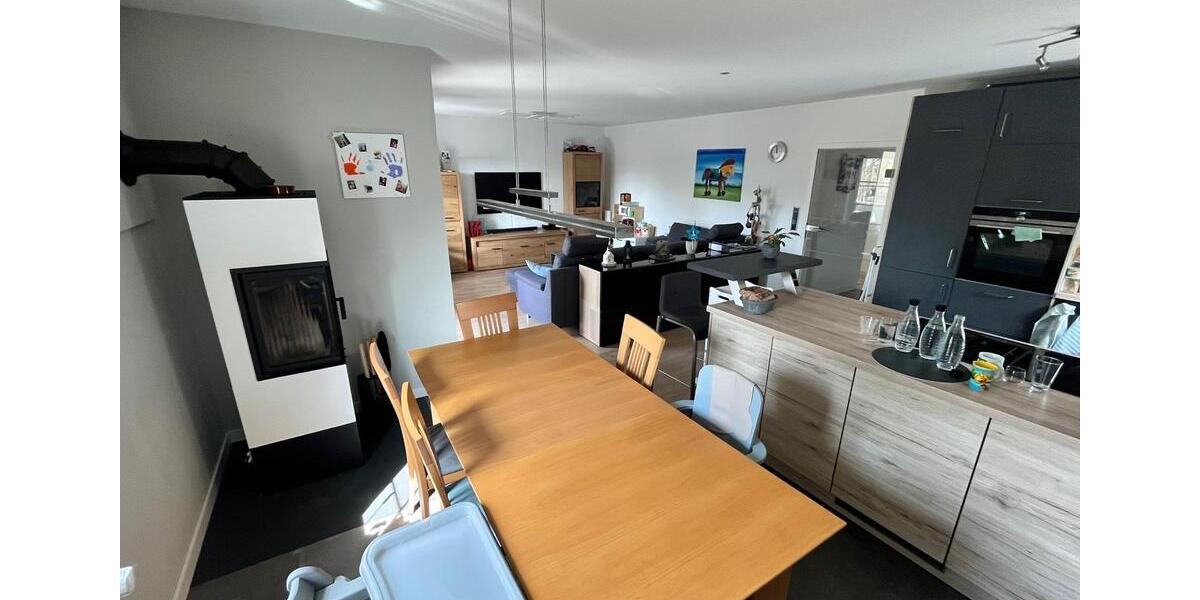 Etagenwohnung Radevormwald - 4 Zimmer, 101 m&sup2;, 254.000&euro; | Angebot:27196429