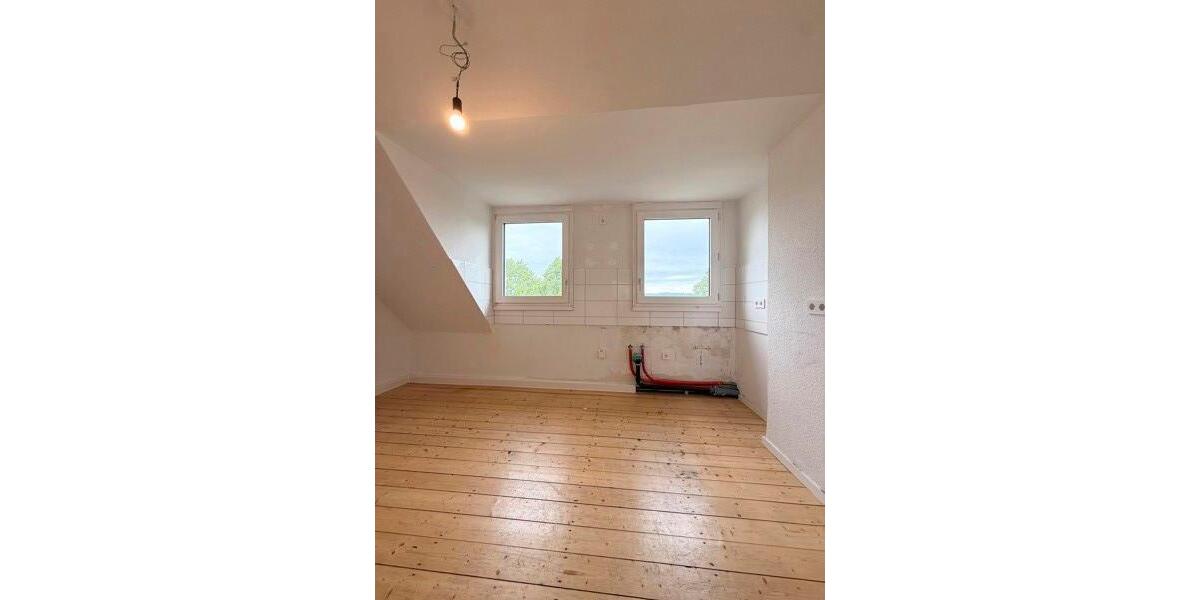 Dachgeschoßwohnung Wuppertal Gemarkung Barmen - 2 Zimmer, 66 m&sup2;, 532&euro; | Angebot:25286548