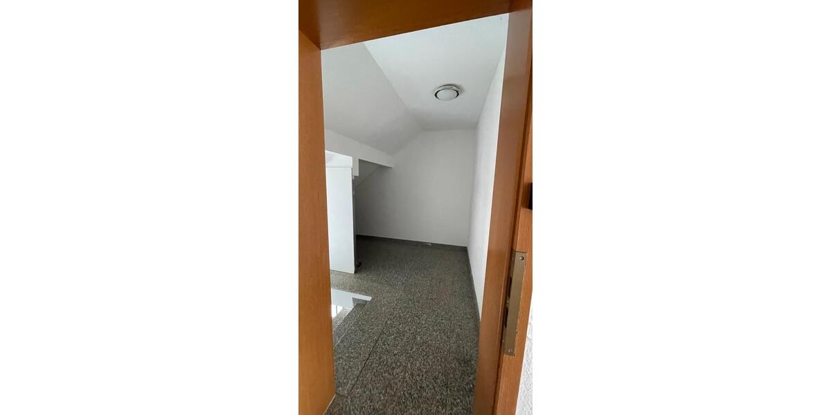 Etagenwohnung Mettmann - 2.5 Zimmer, 72 m&sup2;, 930&euro; | Angebot:27536610