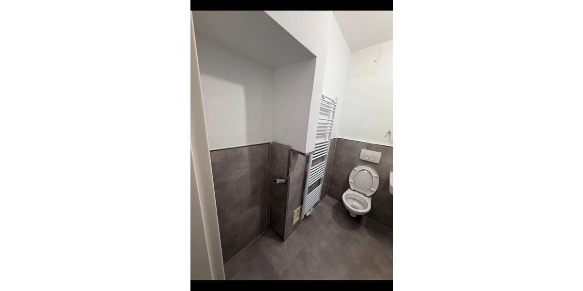 Erdgeschoßwohnung Solingen - 4 Zimmer, 88 m&sup2;, 1.364&euro; | Angebot:25654712