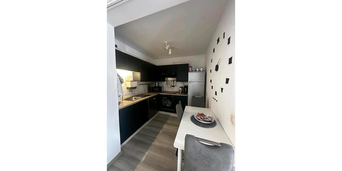 Hochparterre Duisburg Mittelmeiderich - 2 Zimmer, 47 m&sup2;, 430&euro; | Angebot:27580363