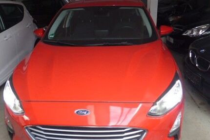 Ford Focus 63.000 km 12.950 &euro; Düsseldorf 40223