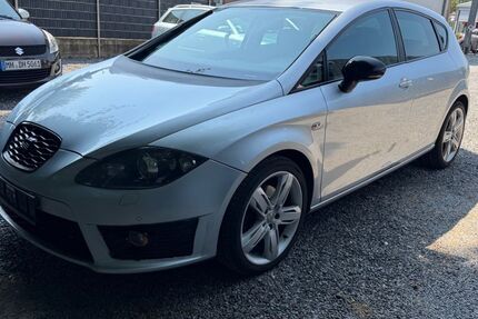 Seat Leon 190.000 km 4.890 &euro; Schwelm 58332