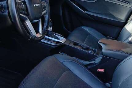 Isuzu D-Max 74.700 km 34.000 &euro; Oberhausen 46145