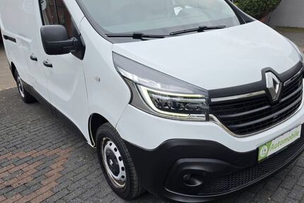 Renault Trafic 150.000 km 10.599 &euro; Solingen 42697