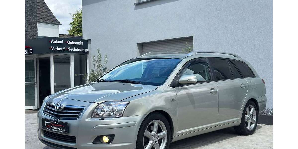 Toyota Avensis 323.428 km 1.890 &euro; Velbert 42551