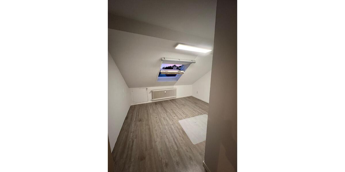 Etagenwohnung Wuppertal Arrenberg - 2 Zimmer, 60 m&sup2;, 600&euro; | Angebot:27543517