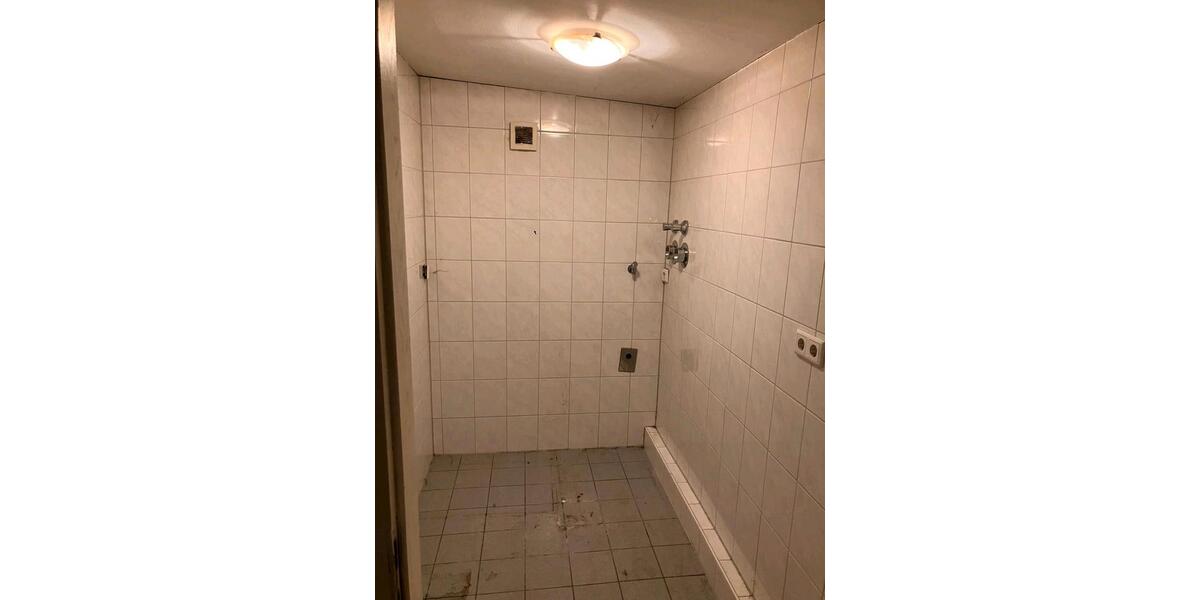 Erdgeschoßwohnung Bochum Bochum-Mitte - 4 Zimmer, 85 m&sup2;, 1.000&euro; | Angebot:25269444