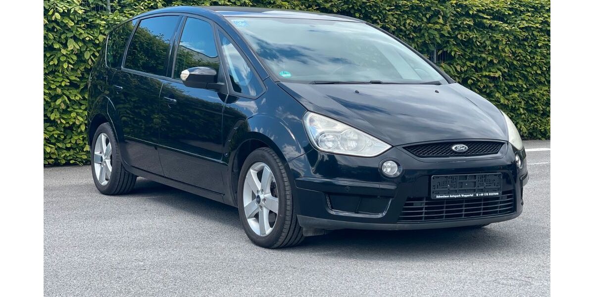 Ford S-Max 199.000 km 4.499 &euro; Wuppertal 42389