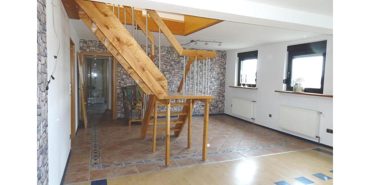 Dachgeschoßwohnung Bottrop Boy - 4.5 Zimmer, 140 m&sup2;, 1.050&euro; | Angebot:25650429