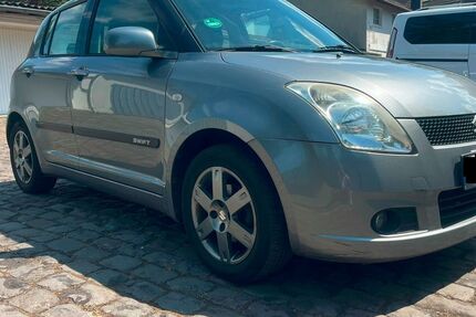 Suzuki Swift 206.000 km 2.350 &euro; Düsseldorf 40597