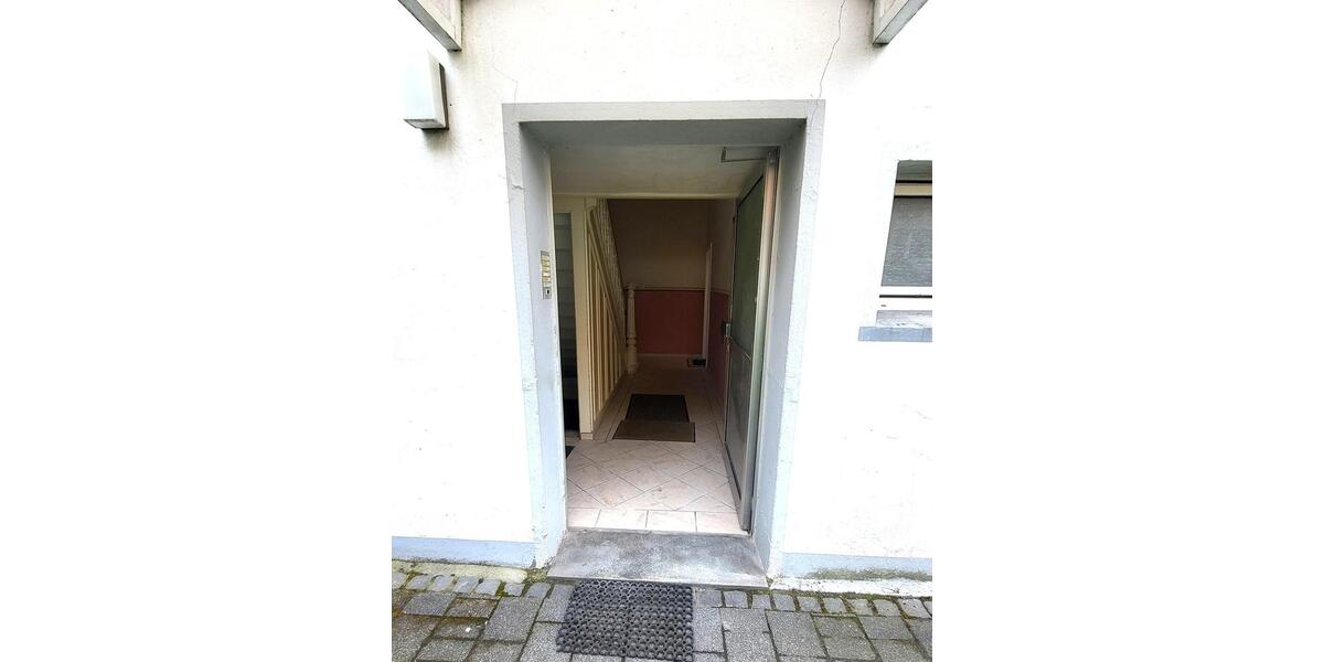 Etagenwohnung Solingen Wald - 2 Zimmer, 54 m&sup2;, 594&euro; | Angebot:25956772