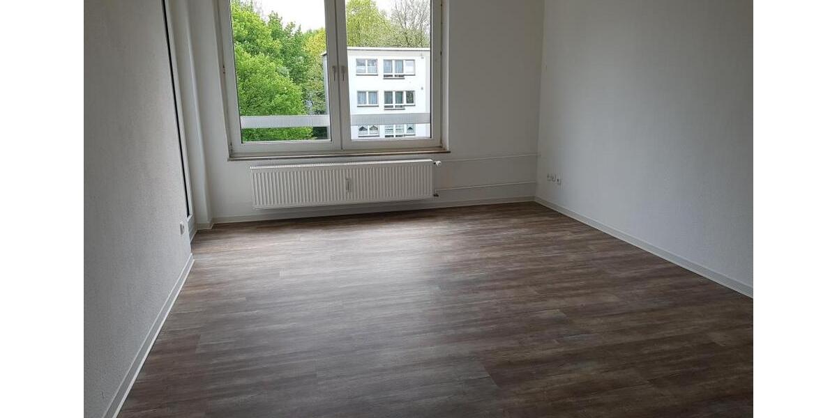 Etagenwohnung Wuppertal Gemarkung Langerfeld - 3 Zimmer, 72 m&sup2;, 699&euro; | Angebot:25918628