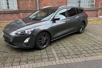 Ford Focus 130.000 km 6.950 &euro; Bottrop 46238