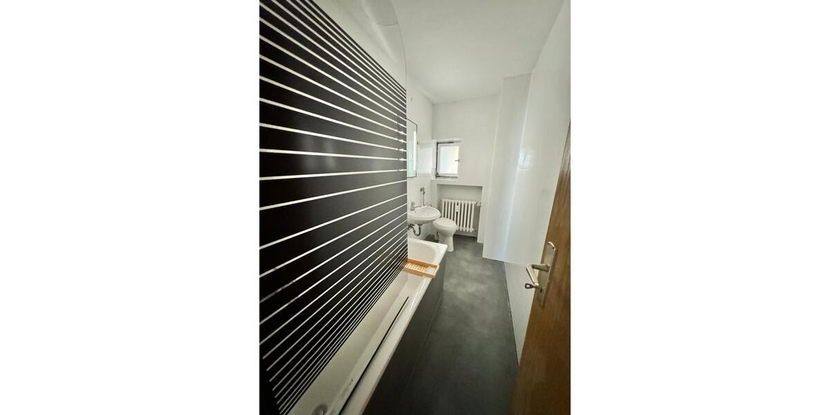 Etagenwohnung Duisburg Mittelmeiderich - 2 Zimmer, 52 m&sup2;, 540&euro; | Angebot:27589753