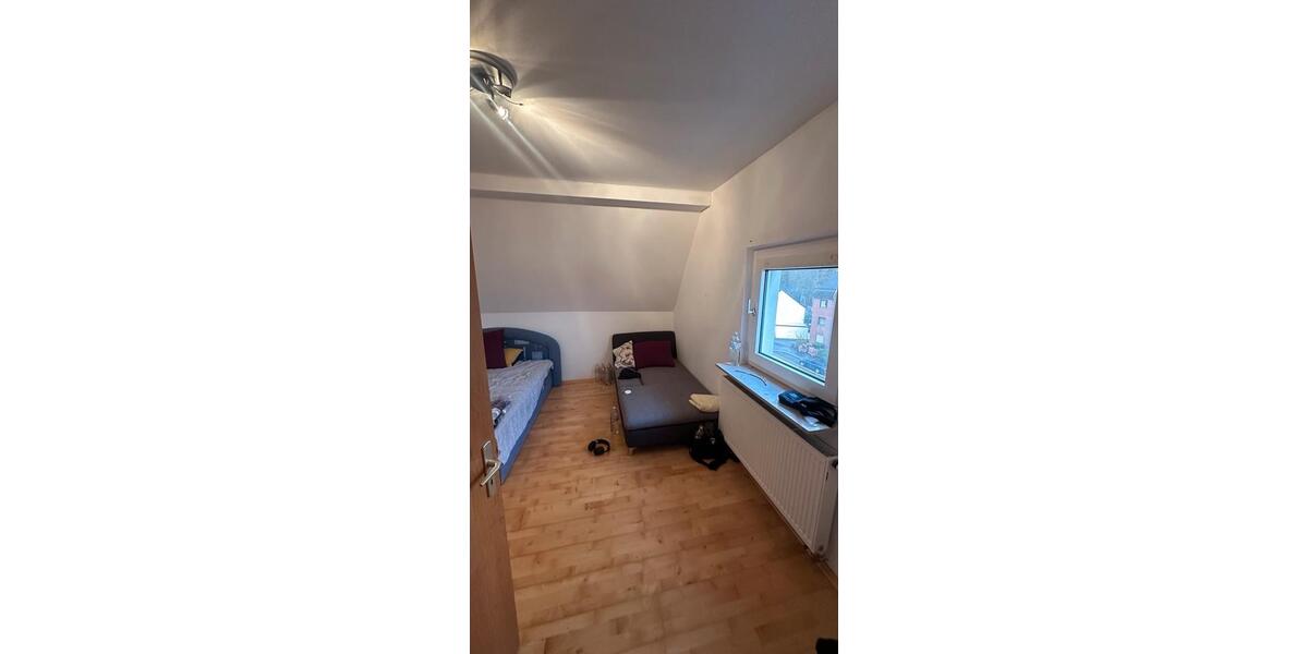 Etagenwohnung Gladbeck - 3 Zimmer, 90 m&sup2;, 700&euro; | Angebot:25972376