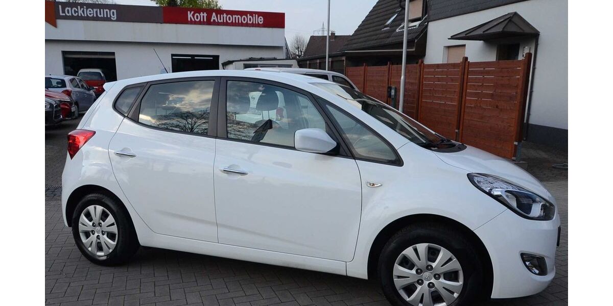 Hyundai ix20 89.310 km 10.900 &euro; Bottrop 46240