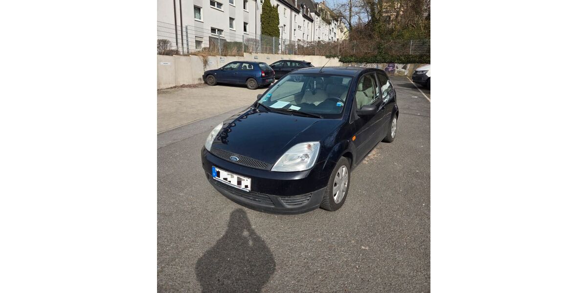Ford Fiesta 102.000 km 2.300 &euro; Wuppertal 42277