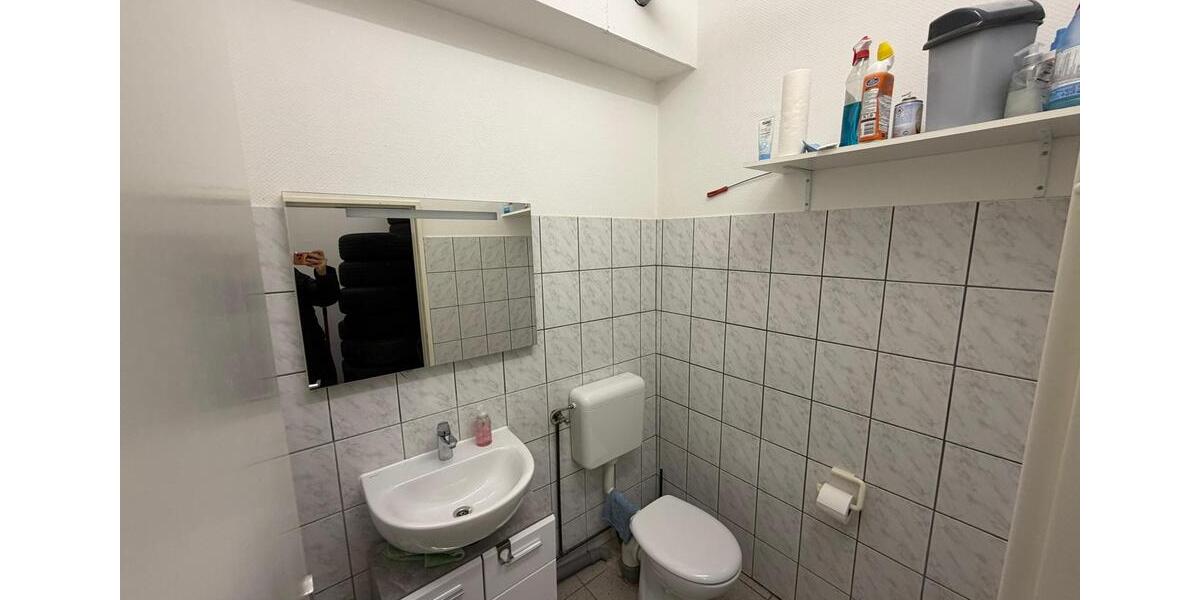 Gewerbeobjekt Düsseldorf Stadtbezirk 6 - 700&euro; | Angebot:24827612
