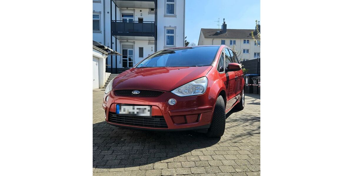 Ford S-Max 261.286 km 3.700 &euro; Hattingen 45527