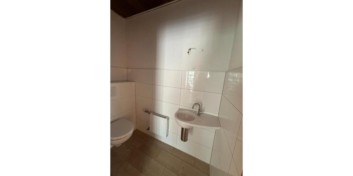 Reihenhaus Meerbusch Kierst - 5.5 Zimmer, 135 m&sup2;, 1.700&euro; | Angebot:26475248