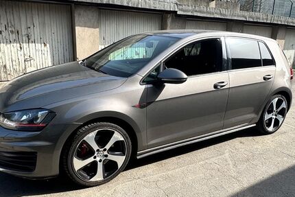 VW Golf 253.000 km 8.500 &euro; Gelsenkirchen 45884