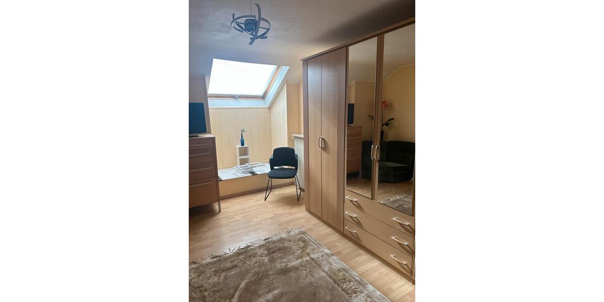 Dachgeschoßwohnung Neuss Augustinusviertel - 1 Zimmer, 45 m&sup2;, 750&euro; | Angebot:25282869