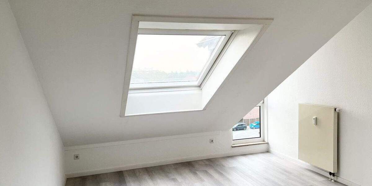 Etagenwohnung Duisburg Hochfeld - 2 Zimmer, 71 m&sup2;, 159.000&euro; | Angebot:25716302