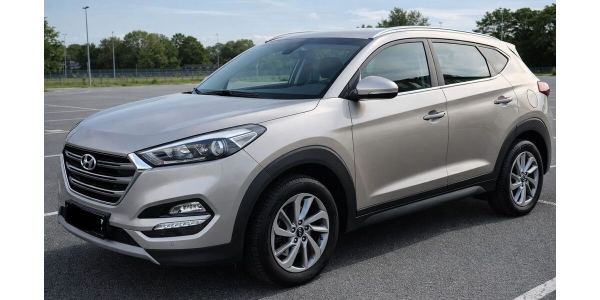 Hyundai TUCSON 87.000 km 13.000 &euro; Solingen 42697