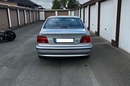 BMW 523 378.000 km 3.900 &euro; Langenfeld 40764