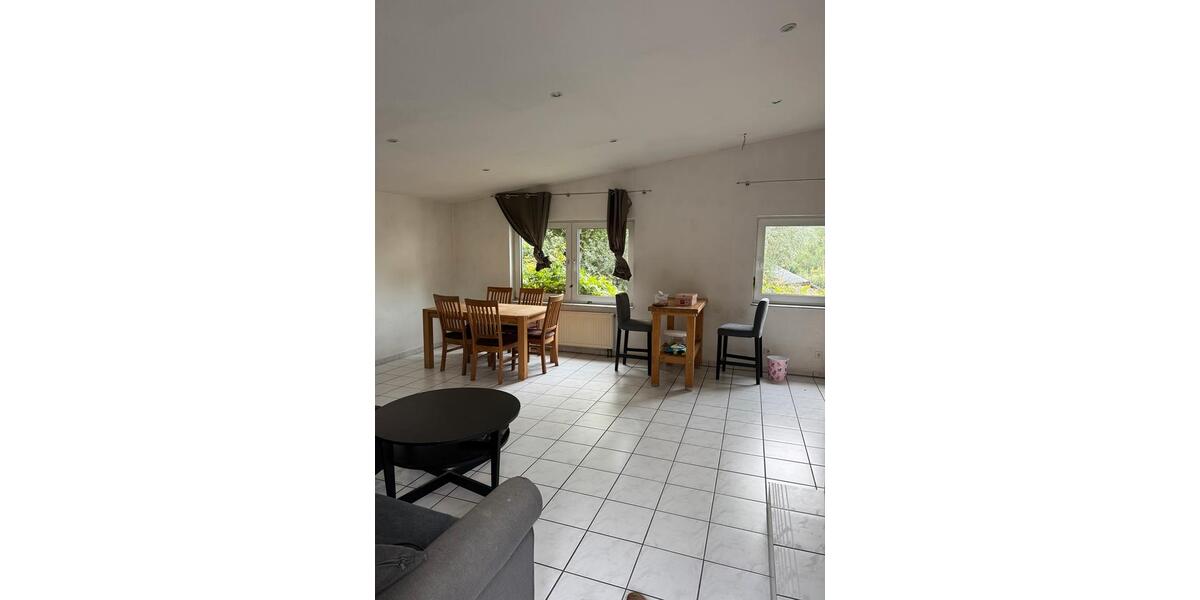 Hochparterre Düsseldorf Stadtbezirk 7 - 2 Zimmer, 65 m&sup2;, 1.200&euro; | Angebot:27553174