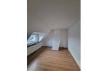 Dachgeschoßwohnung Duisburg Mittelmeiderich - 3 Zimmer, 56 m&sup2;, 450&euro; | Angebot:23912672