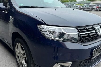 Dacia Logan 149.000 km 4.900 &euro; Wuppertal 42389