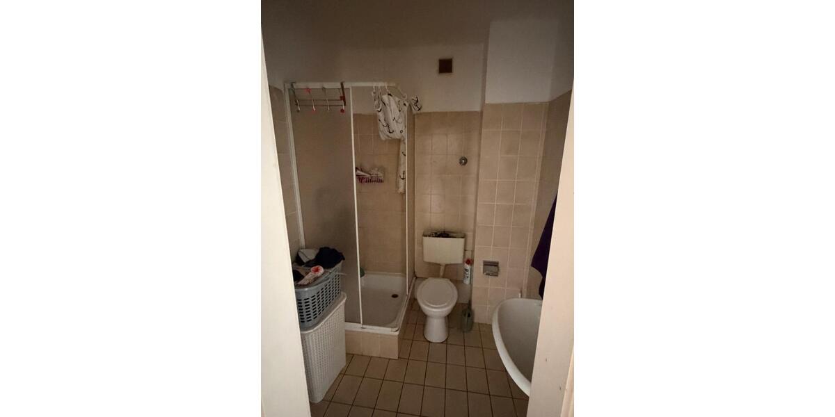 Etagenwohnung Duisburg Mittelmeiderich - 2 Zimmer, 50 m&sup2;, 65.000&euro; | Angebot:26602564