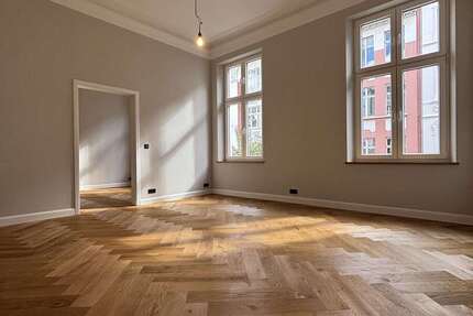 Wohnung Düsseldorf Unterbilk - 2 Zimmer, 83 m&sup2;, 2.075&euro; | Angebot:27528682