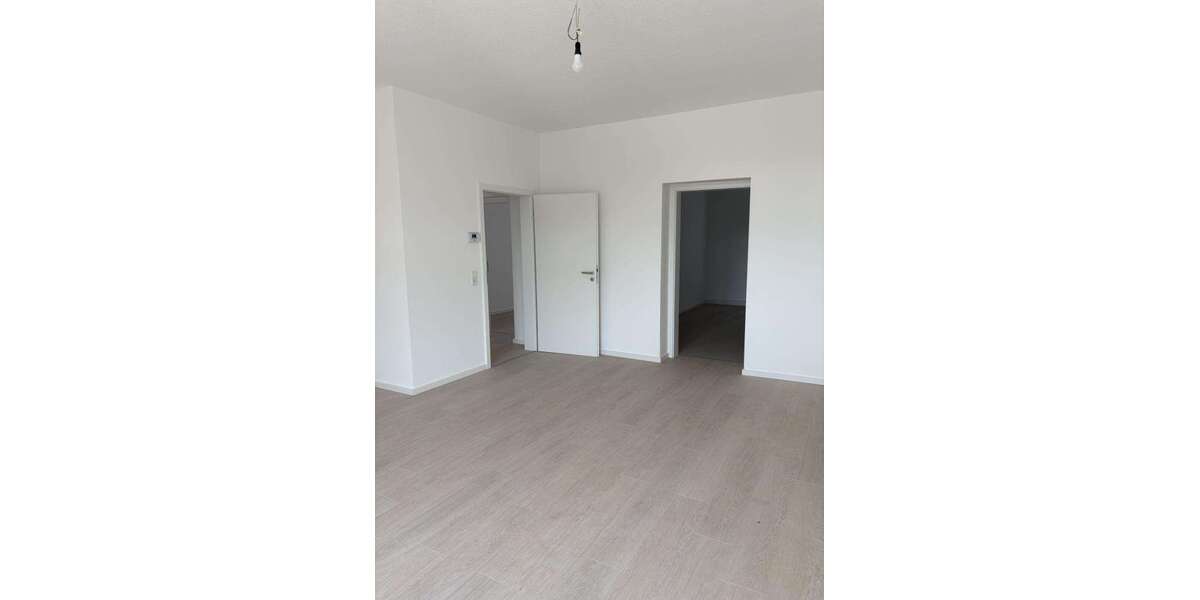 Etagenwohnung Wuppertal Gemarkung Barmen - 2 Zimmer, 80 m&sup2;, 679&euro; | Angebot:27216083