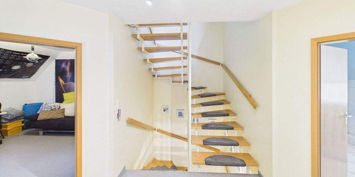 Doppelhaushälfte Solingen Burg - 6 Zimmer, 125 m&sup2;, 475.000&euro; | Angebot:25800879