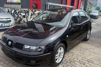 Seat Leon 116.000 km 2.490 &euro; Essen 45143